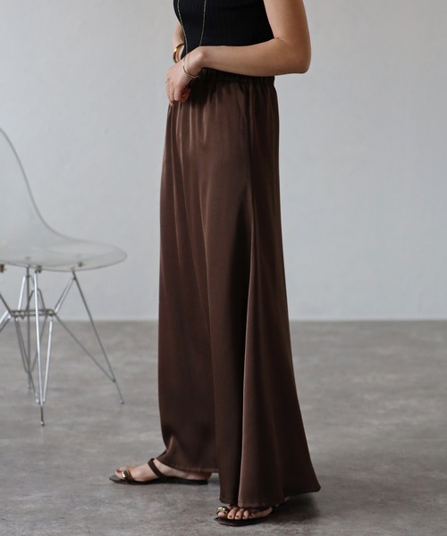 Bonjour Sagan（ボンジュールサガン）の「ウエストゴムサテンロングスカート（スカート・レディース・ダークブラウン/アイボリー・FREE）」の18枚目の写真