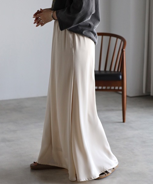 Bonjour Sagan（ボンジュールサガン）の「ウエストゴムサテンロングスカート（スカート・レディース・ダークブラウン/アイボリー・FREE）」の9枚目の写真