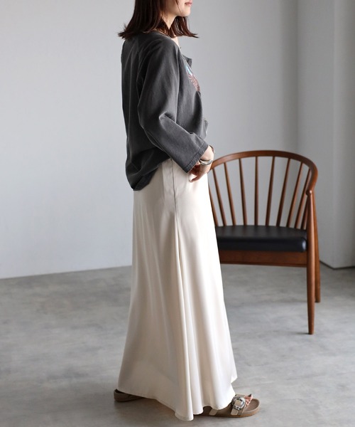 Bonjour Sagan（ボンジュールサガン）の「ウエストゴムサテンロングスカート（スカート・レディース・ダークブラウン/アイボリー・FREE）」の12枚目の写真