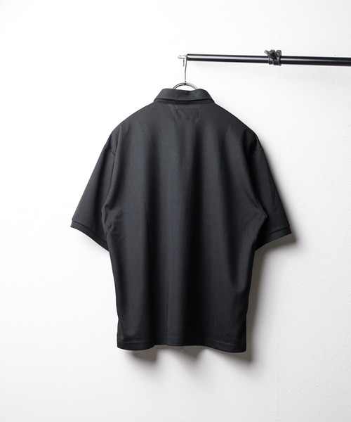 UNIVERSAL OVERALL（ユニバーサルオーバーオール）の「/UNIVERSAL OVERALL/Over Polo（ポロシャツ・メンズ・ブラック/グレー/ネイビー・LARGE/MEDIUM/SMALL/X-LARGE）」の5枚目の写真