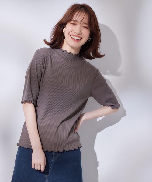 ANY(エニィ)の「メロー半袖Tシャツ(Tシャツ/カットソー・レディース・グレー系/アイボリー系/スモーキーグリーン系・2/3)」の2枚目の写真
