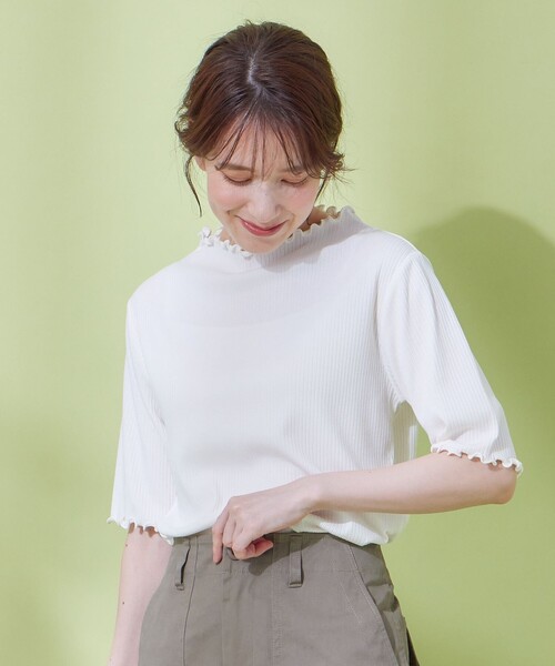 ANY(エニィ)の「メロー半袖Tシャツ(Tシャツ/カットソー・レディース・グレー系/アイボリー系/スモーキーグリーン系・2/3)」の9枚目の写真