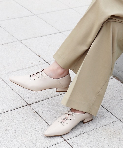 EVOL（イーボル）の「【EVOL】ソフトポインテッドレースアップパンプス IV5204（パンプス・レディース・アイボリー/ベージュ/ブラック・22.0cm/24.0cm/22.5cm/24.5cm/23.0cm/23.5cm）」の12枚目の写真