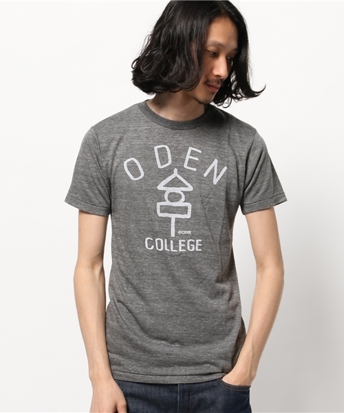 TOKYO CULTUART by BEAMS（トウキョウカルチャートバイビームス）の「かせきさいだぁ / ODEN COLLEGE T-shirt（Tシャツ/カットソー・メンズ・ホワイト/チャコールグレー・MEDIUM/X-LARGE/X-SMALL/LARGE/SMALL）」の2枚目の写真
