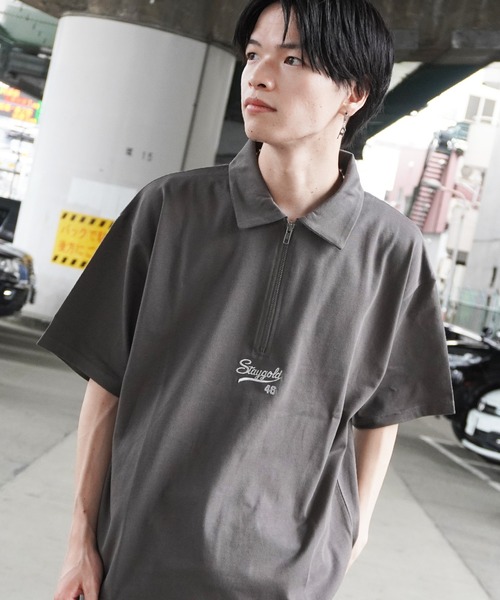 STAY GOLD(ステイゴールド)の「【STAYGOLD】ワンポイント刺繍 ハーフジップ Tシャツ / One-point Embroidery Half-zip T-shirt(Tシャツ/カットソー・メンズ・ネイビー/グリーン/ブラウン/ブラック・M/L)」の1枚目の写真