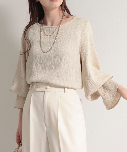 fredy emue（フレディエミュ）の「楊柳袖口フレアーブラウス（シャツ/ブラウス・レディース・ブラック/ベージュ/オフホワイト/ラベンダー・38）」の3枚目の写真