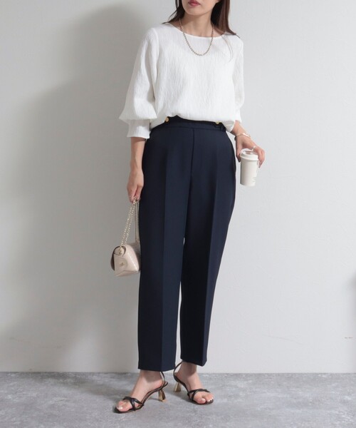 fredy emue（フレディエミュ）の「楊柳袖口フレアーブラウス（シャツ/ブラウス・レディース・ブラック/ベージュ/オフホワイト/ラベンダー・38）」の5枚目の写真