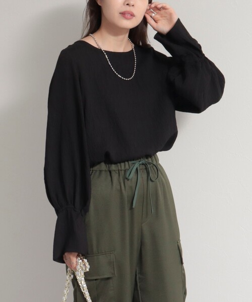 fredy emue（フレディエミュ）の「楊柳袖口フレアーブラウス（シャツ/ブラウス・レディース・ブラック/ベージュ/オフホワイト/ラベンダー・38）」の10枚目の写真