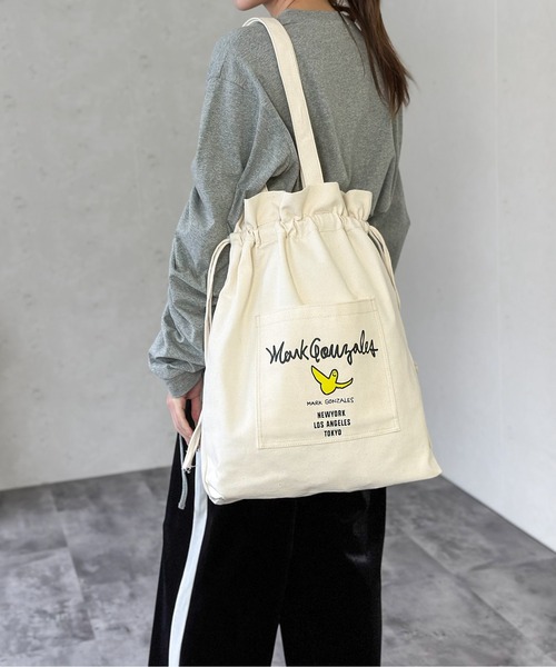 Mark Gonzales（マーク・ゴンザレス）の「MARK GONZALES ART WORK/マークゴンザレス　【Web限定】キャンバスプリント巾着トート（ショルダーバッグ・メンズ・ホワイト系1/ブラック系2/ホワイト系2/ブラック系1・FREE）」の10枚目の写真