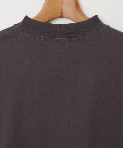 andme(アンドミー)の「モックネックボリューム袖長袖Tシャツ(Tシャツ/カットソー・レディース・スミクロ/ブラック/ブルーグレー/ベージュ系その他/オフホワイト/ホワイト×ブラック/ブラウン・M/L)」の22枚目の写真