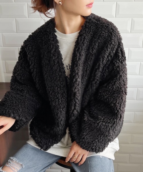 CLEA（クレア）の「ノーカラーファージャケット（ノーカラーコート・レディース・ブラック/チャコールグレー/ホワイト/ピンク系その他・FREE）」の15枚目の写真