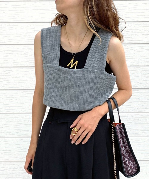 Q（キュー）の「ニットソービスチェ（ベスト・レディース・ブラック/グレー・MEDIUM）」の8枚目の写真