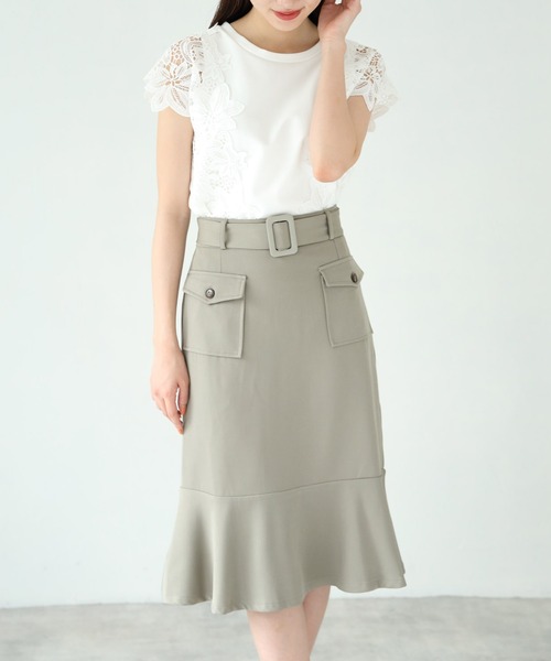 tocco closet(トッコ クローゼット)の「ベルト&ポケット付きマーメイドワークスカート(スカート・レディース・ライトカーキ/ダークネイビー・M)」の6枚目の写真