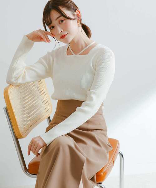 HEYUMM（ヘユム）の「ホルタースクエアネックコンパクトセーター（ニット/セーター・レディース・オフホワイト/オレンジ/ブラック・ONE）」の5枚目の写真