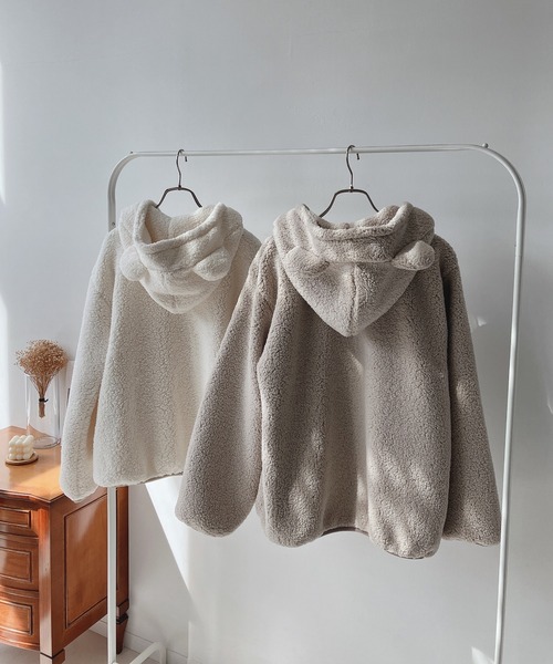 AS KNOW AS plus（アズノゥアズプラス）の「☆ボアっとフーディブルゾン / ボアっとフーディくま耳ブルゾン / ボアっとフーディねこ耳ブルゾン（ブルゾン・レディース・アイボリー/ブラック/モカ/グレイッシュベージュ/ベージュ系/アイボリー系/ブラック系その他・FREE）」の14枚目の写真