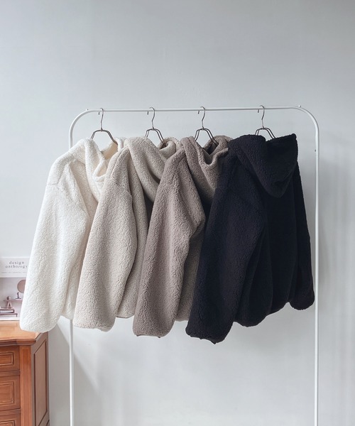 AS KNOW AS plus（アズノゥアズプラス）の「☆ボアっとフーディブルゾン / ボアっとフーディくま耳ブルゾン / ボアっとフーディねこ耳ブルゾン（ブルゾン・レディース・アイボリー/ブラック/モカ/グレイッシュベージュ/ベージュ系/アイボリー系/ブラック系その他・FREE）」の15枚目の写真