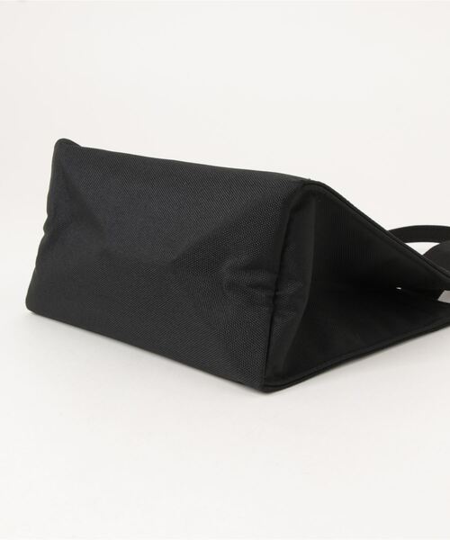 PAUL & JOE ACCESSOIRES（ポールアンドジョーアクセソワ）の「ランチトート＜ワッペン＞/PAUL & JOE ACCESSOIRES（トートバッグ・レディース・ブラック・FREE）」の9枚目の写真
