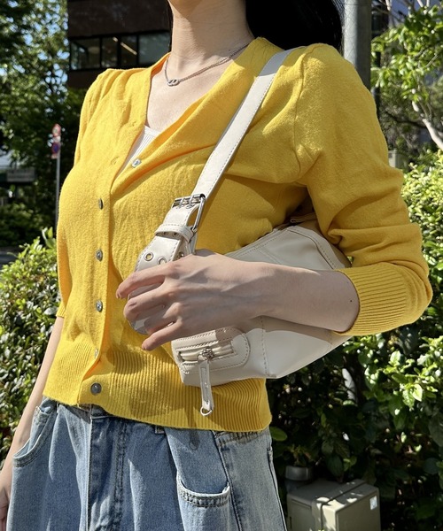 Silly（シリー）の「【韓国コーデに◎】9 color Vネックカーディガン（カーディガン/ボレロ・レディース・ブラウン/グリーン/ブラック/ライトブルー/ベージュ/グレー/ライトグリーン/ピンク/イエロー・FREE）」の10枚目の写真