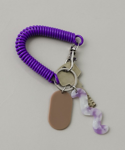 SMELLY（スメリー）の「コイルチェーンキーホルダー（キーホルダー・レディース・グリーン/ブルー/イエロー/ピンク/オレンジ/レッド/パープル/ライトブルー・-）」の5枚目の写真