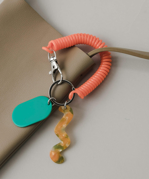 SMELLY（スメリー）の「コイルチェーンキーホルダー（キーホルダー・レディース・グリーン/ブルー/イエロー/ピンク/オレンジ/レッド/パープル/ライトブルー・-）」の8枚目の写真