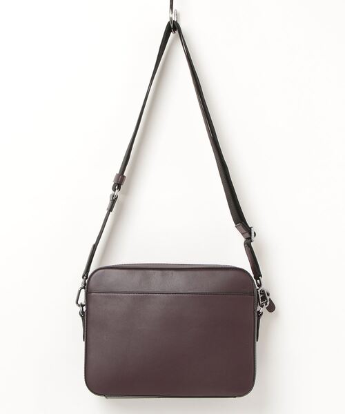 Michael korsマイケルコースフラワーアップリケ レザーカメラバッグ！ MICHAEL KORS（マイケルコース）の「VARICK レザー カメラバッグ