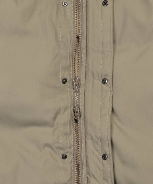 The DUFFER of ST.GEORGE(ザダファーオブセントジョージ)の「FIBER DOWN JACKET:光電子 ファイバーダウン ジャケット(ダウンジャケット/コート・メンズ・ブラック/グレイッシュベージュ・X-LARGE/LARGE/MEDIUM/SMALL)」の15枚目の写真