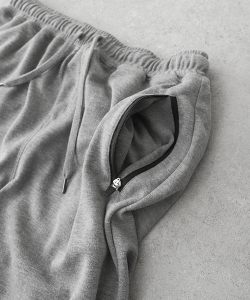 ZIP FIVE（ジップファイブ）の「【ZIP FIVE】 ポンチ 切替 テーパード スウェット イージーケア ジョガーパンツ（スウェットパンツ・メンズ・カーキ/グレー/ネイビー/ブラック/チャコール・LARGE/SMALL/MEDIUM/X-LARGE）」の21枚目の写真