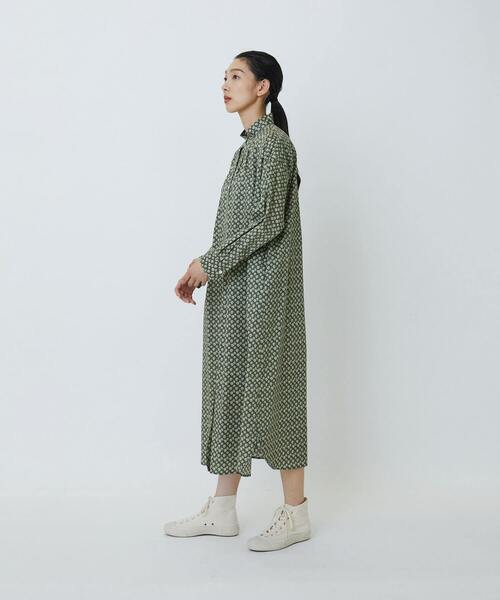 LOISIR（ロワズィール）の「リバティプリントシャツワンピース 
