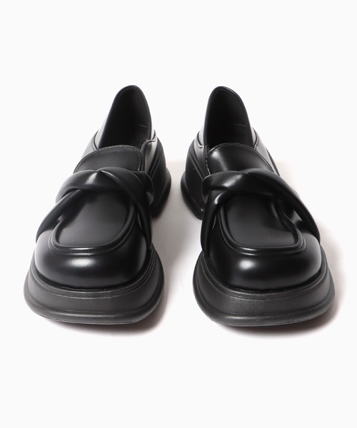 Chick(チック)の「【TAE×Chick】ツイストスクエアトゥローファー(ローファー・レディース・ブラック・23.5/24/23/24.5)」の16枚目の写真