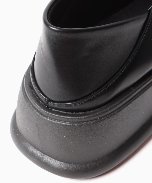 Chick(チック)の「【TAE×Chick】ツイストスクエアトゥローファー(ローファー・レディース・ブラック・23.5/24/23/24.5)」の15枚目の写真