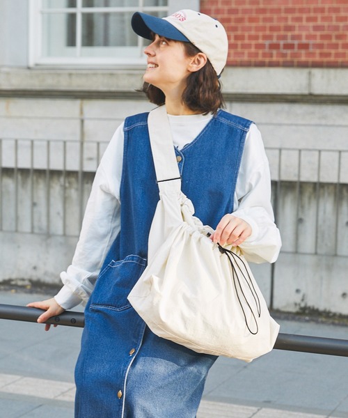 MONO-MART LADY'S（モノマートレディース）の「ナイロンドロストポケットビッグショルダーバッグ（ショルダーバッグ・レディース・カーキ/ブラック/アイボリー/シルバー/グレー/ブルー・FREE）」の22枚目の写真