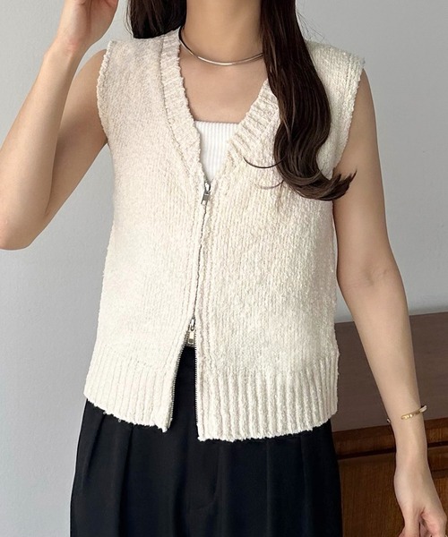 callautia（カラウティア）の「ブークレダブルジップノースリーブニット（ニット/セーター・レディース・グレー/アイボリー/ブラック・MEDIUM）」の2枚目の写真