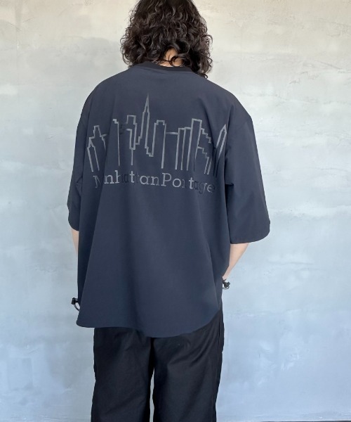 Manhattan Portage（マンハッタンポーテージ）の「[MANHATTAN PORTAGE/マンハッタンポーテージ] 別注 4WAYストレッチナイロン バックプリントTシャツ（Tシャツ/カットソー・レディース・ブラック/ライトグレー/ネイビー・M/L/XL）」の20枚目の写真