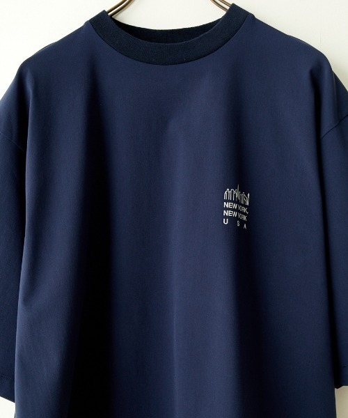 Manhattan Portage（マンハッタンポーテージ）の「[MANHATTAN PORTAGE/マンハッタンポーテージ] 別注 4WAYストレッチナイロン バックプリントTシャツ（Tシャツ/カットソー・レディース・ブラック/ライトグレー/ネイビー・M/L/XL）」の11枚目の写真
