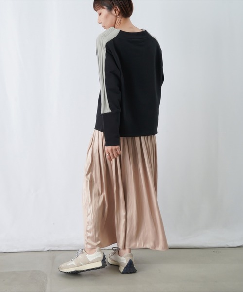 LUCA/LADY LUCK LUCA（ルカ/レディラックルカ）の「LC/LLL 裏毛ラインプルオーバー / 配色リブデザインモックネックプルオーバー（Tシャツ/カットソー・レディース・ライトベージュ/グレー/ブラック・FREE）」の7枚目の写真