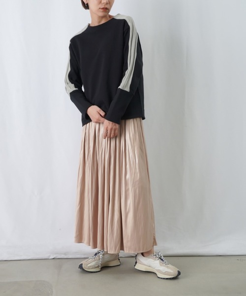 LUCA/LADY LUCK LUCA（ルカ/レディラックルカ）の「LC/LLL 裏毛ラインプルオーバー / 配色リブデザインモックネックプルオーバー（Tシャツ/カットソー・レディース・ライトベージュ/グレー/ブラック・FREE）」の9枚目の写真