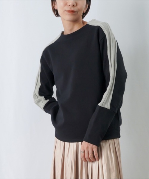 LUCA/LADY LUCK LUCA（ルカ/レディラックルカ）の「LC/LLL 裏毛ラインプルオーバー / 配色リブデザインモックネックプルオーバー（Tシャツ/カットソー・レディース・ライトベージュ/グレー/ブラック・FREE）」の13枚目の写真