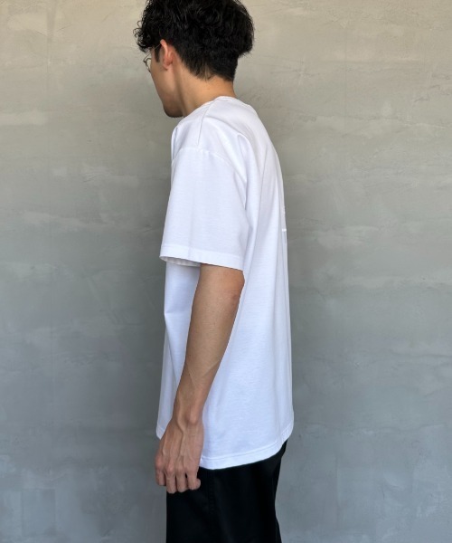 TATRAS（タトラス）の「[TATRAS/タトラス] 別注 GLUTO ブランドロゴ刺繍 ショートスリーブTシャツ（Tシャツ/カットソー・レディース・ホワイト/ブラック・3/2/1/4）」の6枚目の写真