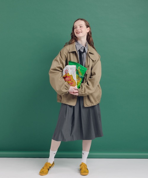 MUHET(ミュエータ)の「アソートレギュラーカラーシャツ(シャツ/ブラウス・レディース・イエロー/ブラウン/ブラック/オフホワイト/ブルー・MEDIUM/LARGE/SMALL)」の11枚目の写真