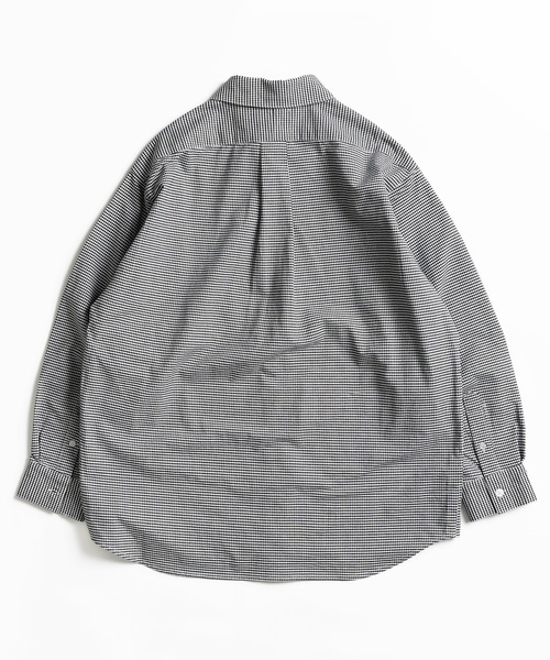MUHET(ミュエータ)の「アソートレギュラーカラーシャツ(シャツ/ブラウス・レディース・イエロー/ブラウン/ブラック/オフホワイト/ブルー・MEDIUM/LARGE/SMALL)」の7枚目の写真
