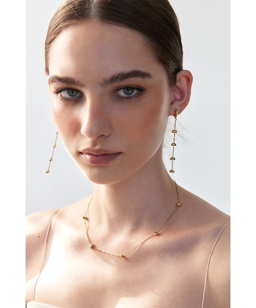 ALEXIA STAM（アリシアスタン）の「Bean Earrings / [316Lステンレス]ビーンピアス（ネックレス・レディース・ゴールド・FREE）」の5枚目の写真