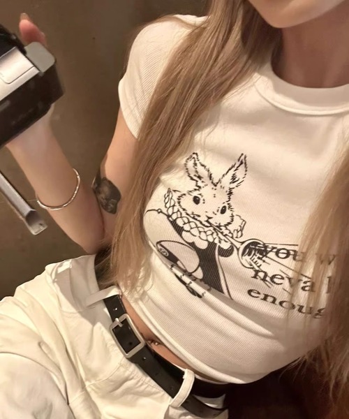 Vipoa(ヴィポア)の「RETRO RABBIT CROP TEE(Tシャツ/カットソー・レディース・ホワイト・FREE)」の2枚目の写真