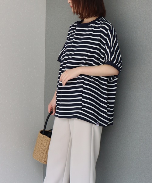 libelle more(リベル モア)の「《接触冷感/USAコットン》裾タック プルオーバー(Tシャツ/カットソー・レディース・ホワイト×ブラック/ホワイト×グリーン/ブラウン系その他/ネイビー×ホワイト/ベージュ系その他/ホワイト×ネイビー/ホワイト×ピンク・M)」の18枚目の写真