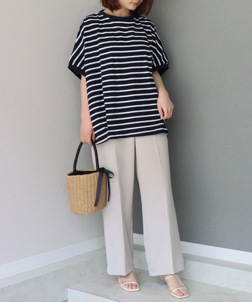 libelle more(リベル モア)の「《接触冷感/USAコットン》裾タック プルオーバー(Tシャツ/カットソー・レディース・ホワイト×ブラック/ホワイト×グリーン/ブラウン系その他/ネイビー×ホワイト/ベージュ系その他/ホワイト×ネイビー/ホワイト×ピンク・M)」の20枚目の写真