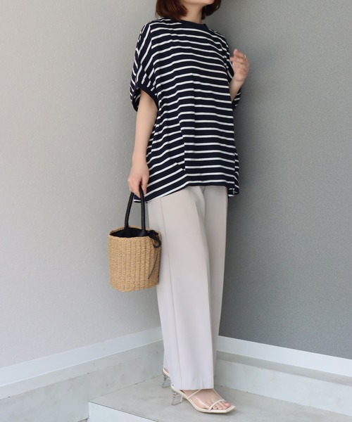 libelle more(リベル モア)の「《接触冷感/USAコットン》裾タック プルオーバー(Tシャツ/カットソー・レディース・ホワイト×ブラック/ホワイト×グリーン/ブラウン系その他/ネイビー×ホワイト/ベージュ系その他/ホワイト×ネイビー/ホワイト×ピンク・M)」の19枚目の写真