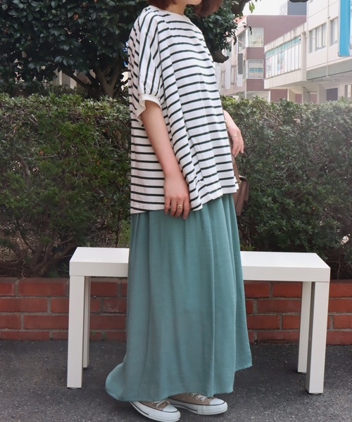 libelle more(リベル モア)の「《接触冷感/USAコットン》裾タック プルオーバー(Tシャツ/カットソー・レディース・ホワイト×ブラック/ホワイト×グリーン/ブラウン系その他/ネイビー×ホワイト/ベージュ系その他/ホワイト×ネイビー/ホワイト×ピンク・M)」の16枚目の写真