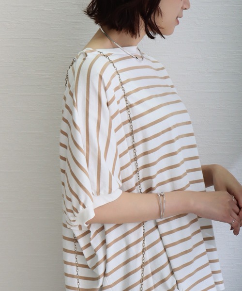 libelle more(リベル モア)の「《接触冷感/USAコットン》裾タック プルオーバー(Tシャツ/カットソー・レディース・ホワイト×ブラック/ホワイト×グリーン/ブラウン系その他/ネイビー×ホワイト/ベージュ系その他/ホワイト×ネイビー/ホワイト×ピンク・M)」の21枚目の写真