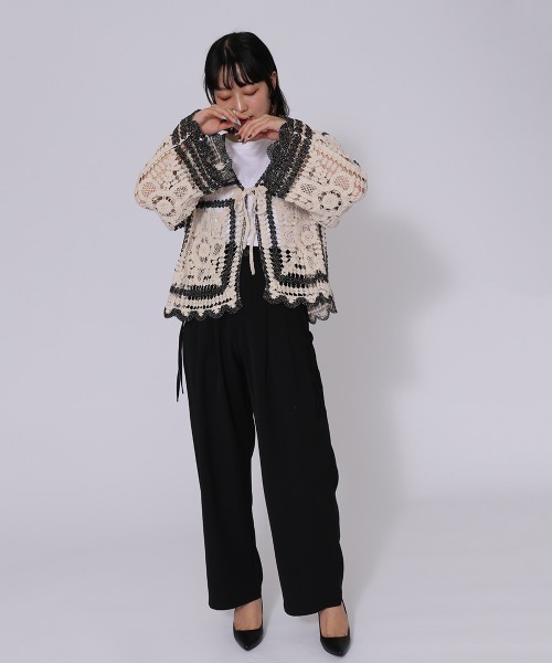 ketty cherie（ケティシェリー）の「チャイナ風デザインベルトタックワイドパンツ≪洗濯機で洗える≫（スラックス・レディース・ベージュ/ブラック・M）」の7枚目の写真