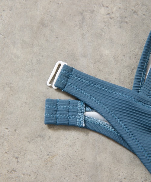 COLONY 2139（コロニートゥーワンスリーナイン）の「カシュクールホールワンピース（水着・レディース・ブラック/ブルー・FREE）」の6枚目の写真