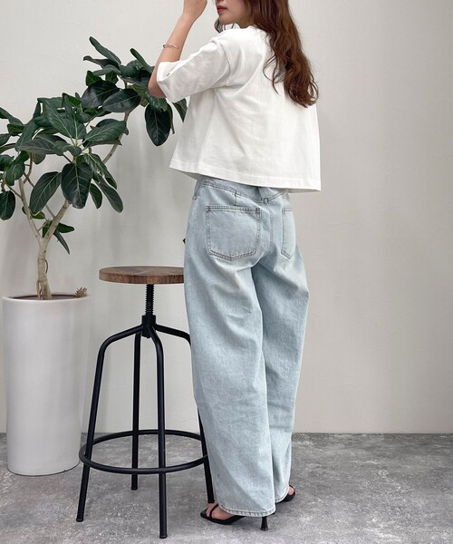 fredy emue（フレディエミュ）の「【新色登場】FRワッペンクロップド丈 Tシャツ（Tシャツ/カットソー・レディース・チャコールグレー/ライトグレー/グレイッシュベージュ/オフホワイト/グレー・38）」の10枚目の写真